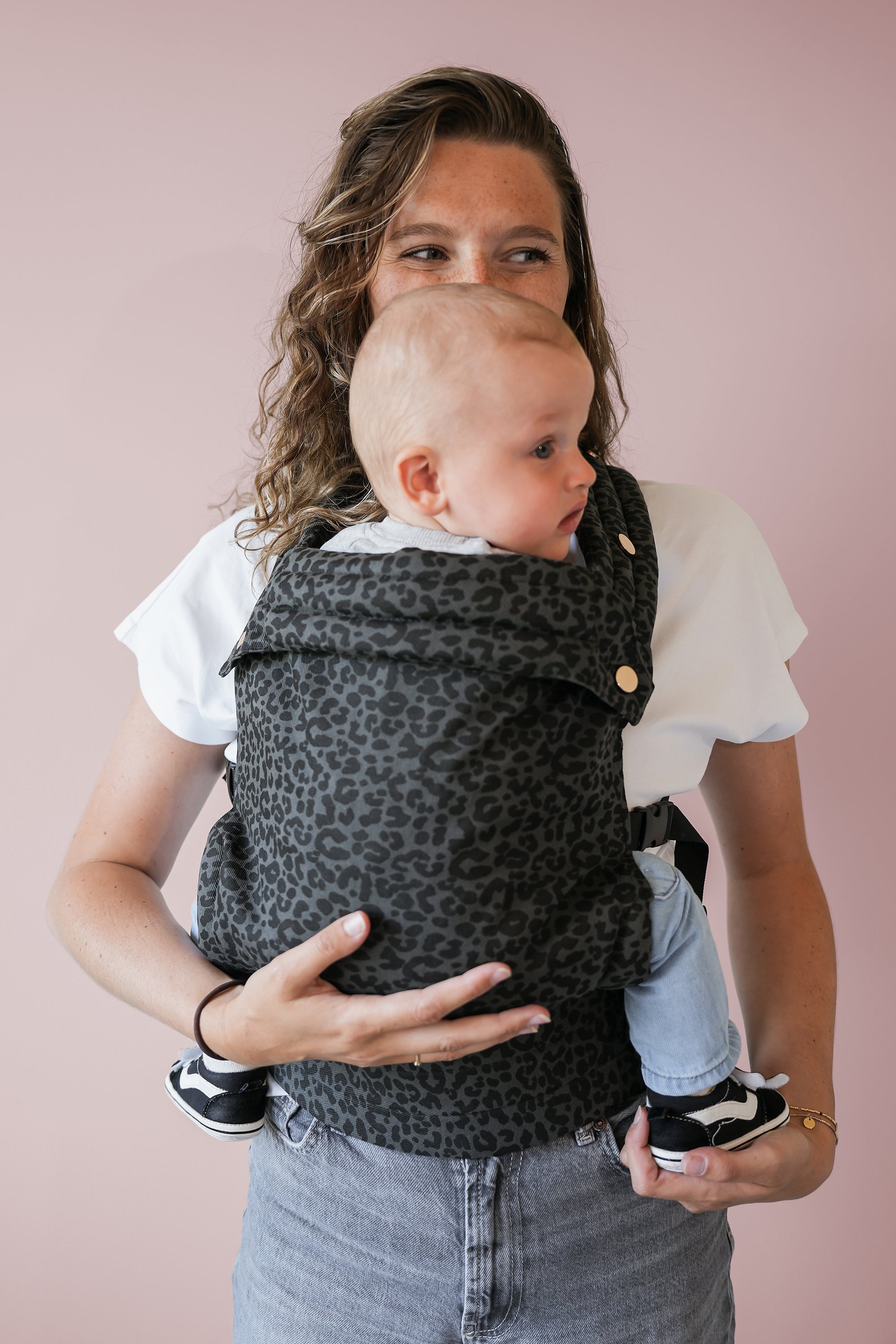 The Mexley Carrier l Houndstooth