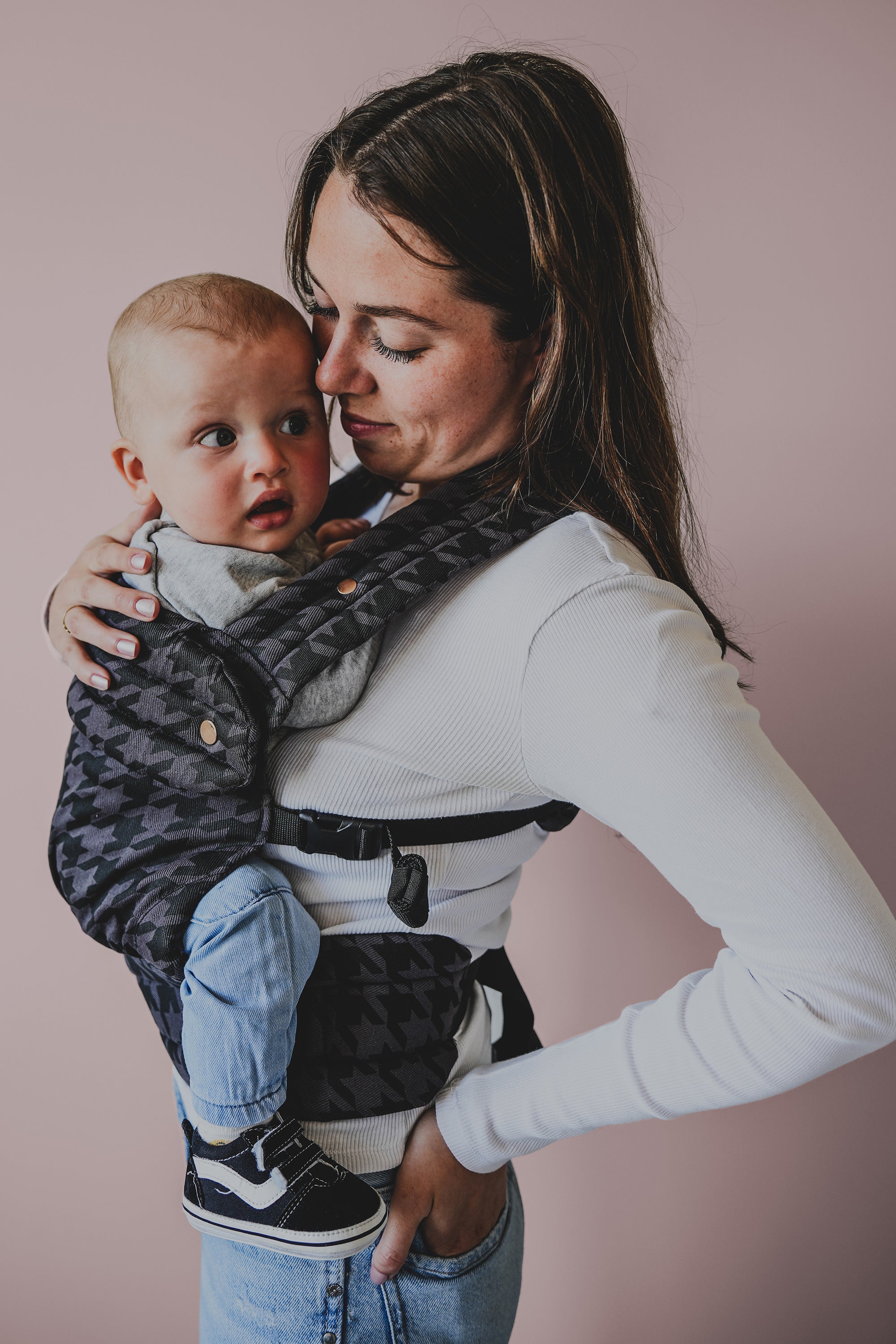 The Mexley Carrier l Houndstooth