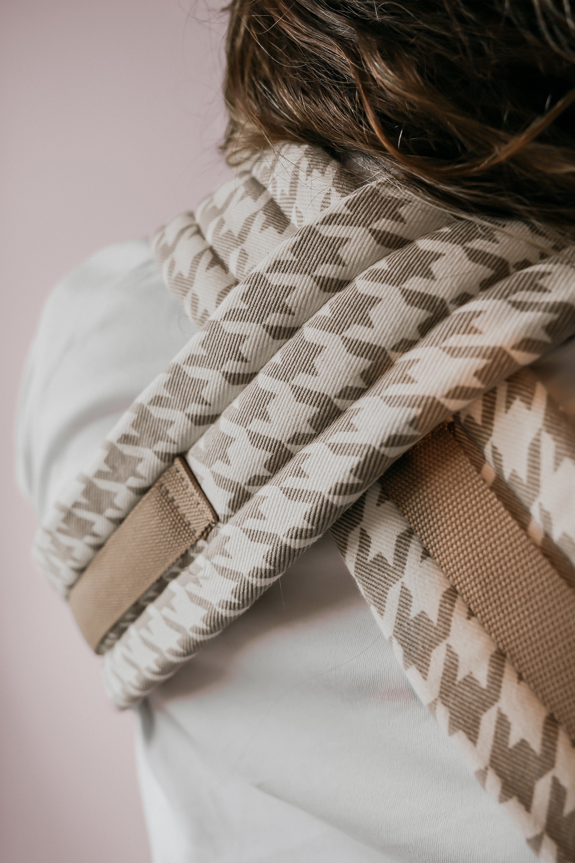 The Mexley Carrier l Houndstooth